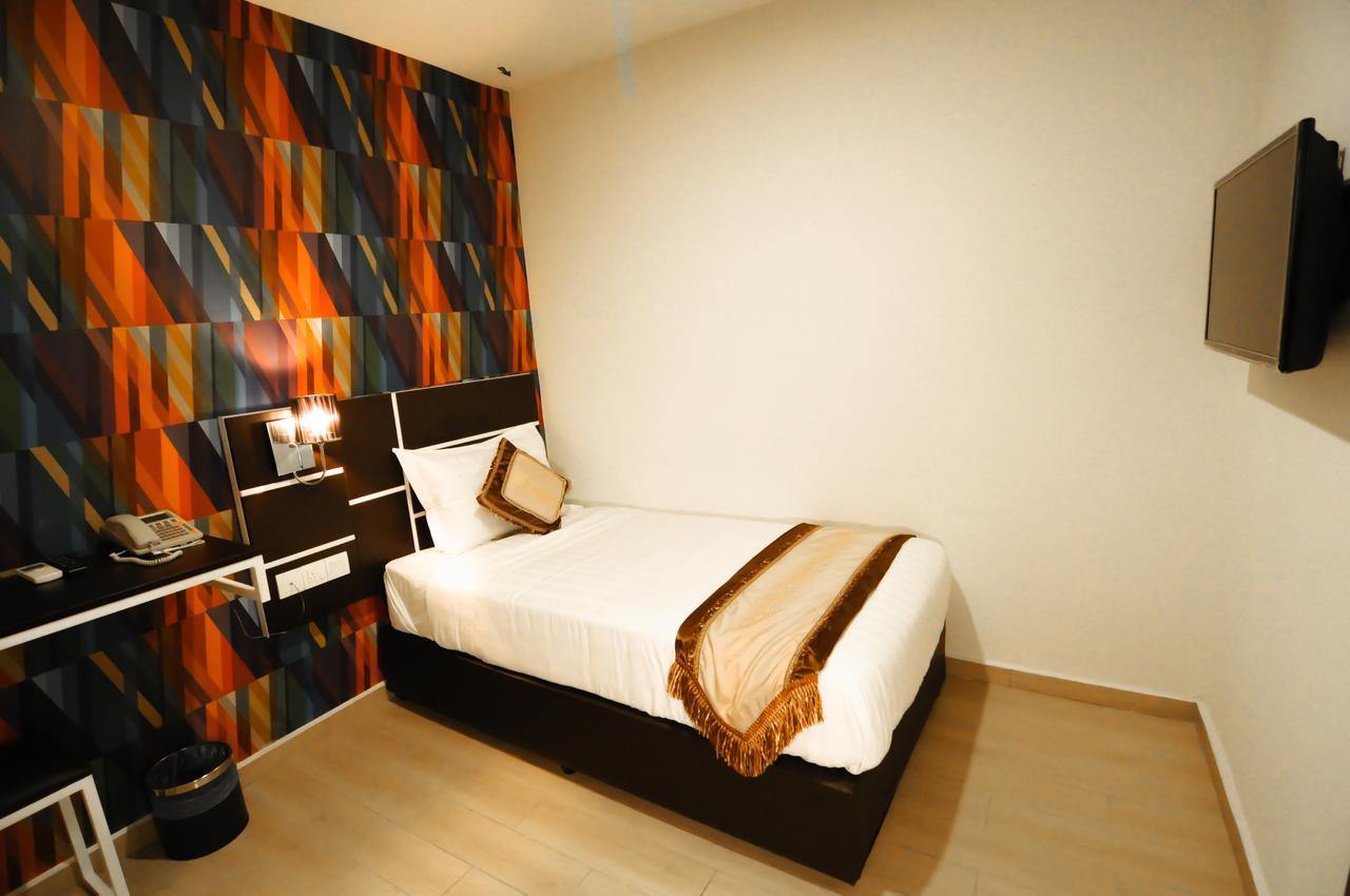 K Garden Hotel Parit Buntar Ruang foto