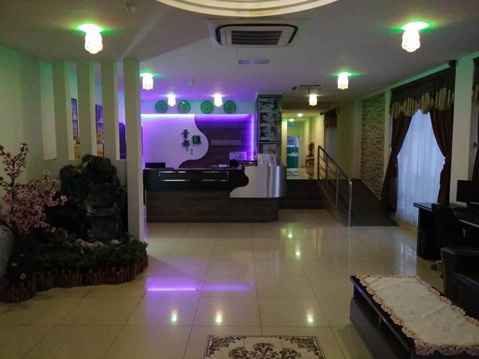 K Garden Hotel Parit Buntar Bagian luar foto