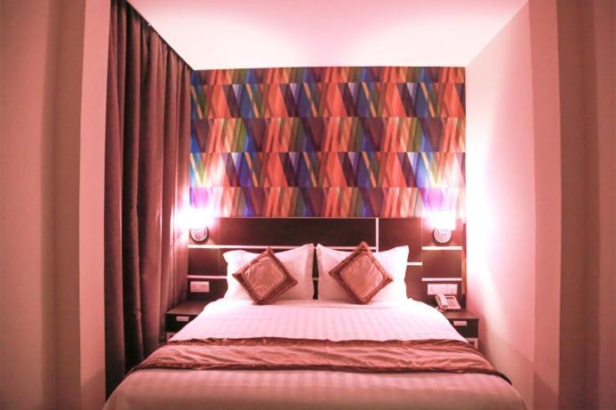 K Garden Hotel Parit Buntar Bagian luar foto